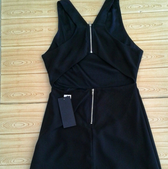 BLACK SLEEVELESS DRESS|SHIFT DRESS|BLACK DRESS - Picture 10 of 10